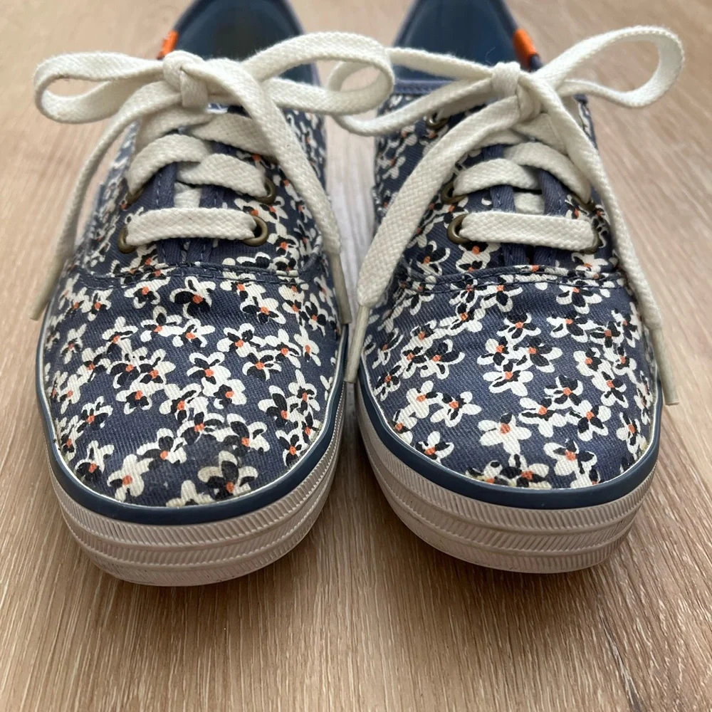 Keds x Taylor Swift Blue Flowers Womens Canvas Sneakers - Picture 3 of 9
